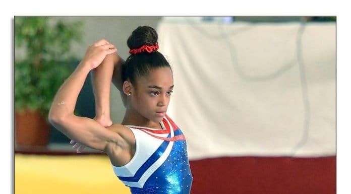 L’interview décalée de Mélanie De Jesus Dos Santos : « Dans 10 ans, je me vois toujours aussi petite »