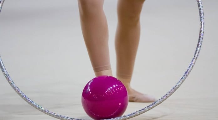 Le président du Comité national olympique italien présente ses excuses Gros plan engin