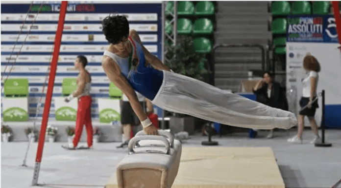 L’italien Gabriele Targhetta brille en Top 12 et sort une note record aux arçons